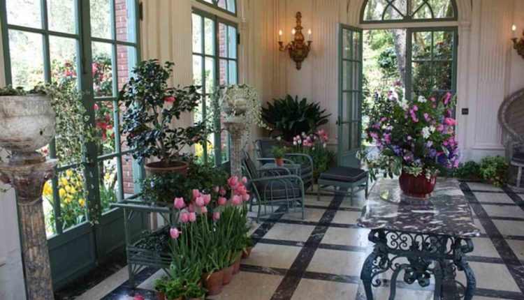 Organic Indoor Gardening