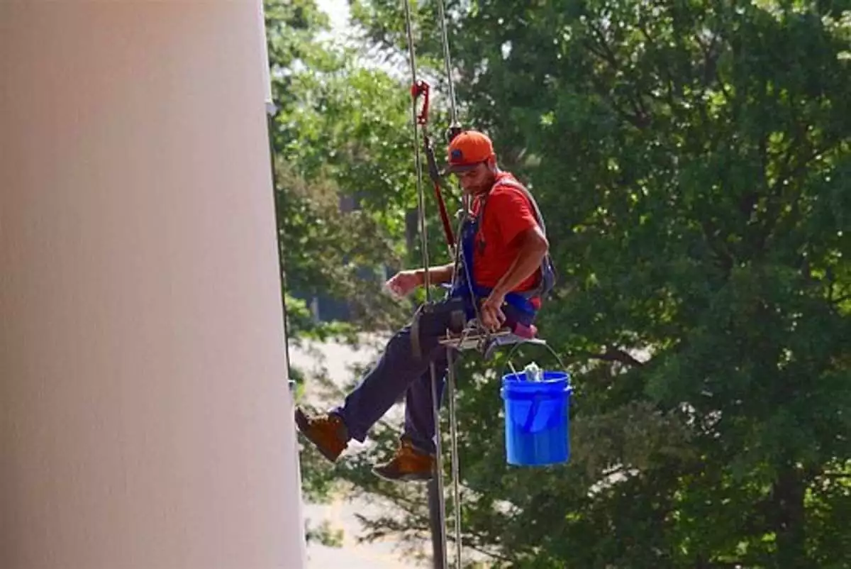 Facade Cleaning In Dubai